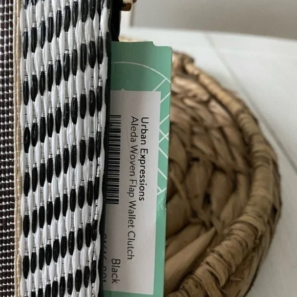 ✨NWT Urban Expressions Aleda Vegan Woven Flap Crossbody Bag✨ - Picture 4 of 8